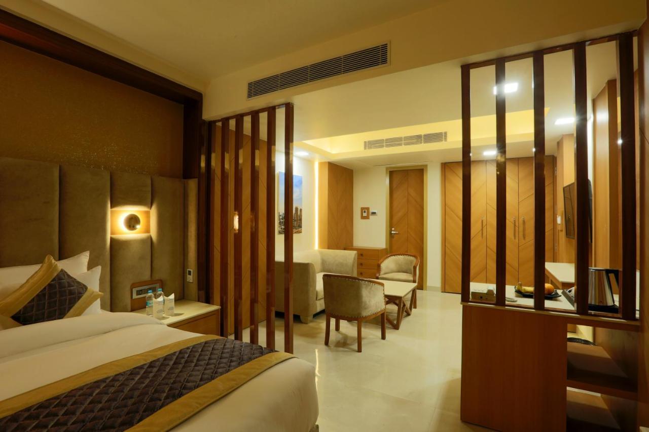 Hotel Omega - Gurgaon Central Ngoại thất bức ảnh
